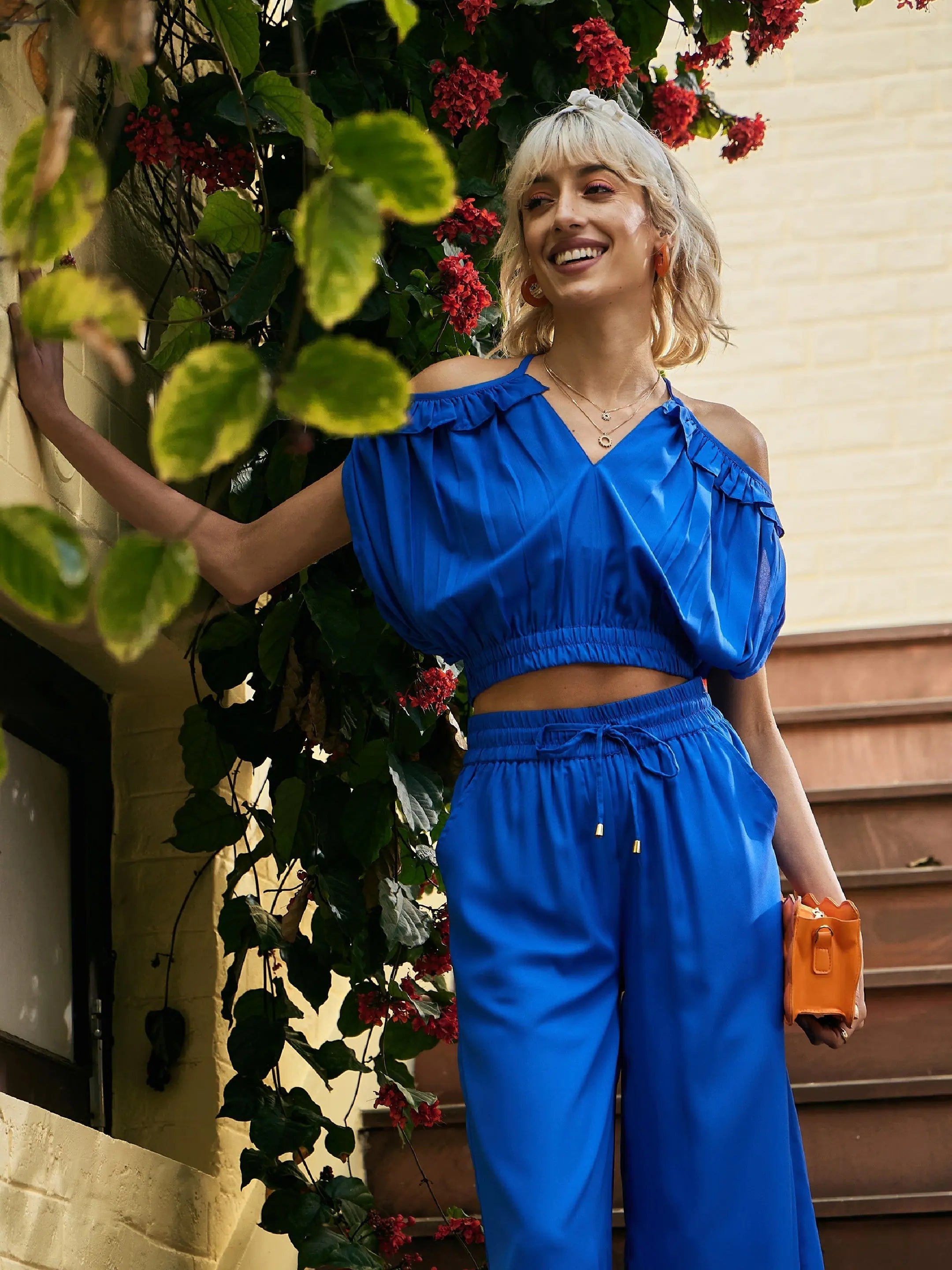 Women Royal Blue Strappy V-Neck Tie Back Crop Top Print Jacquard Patchwork