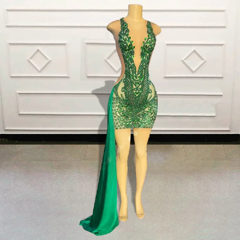 Black Girls Luxury Beaded Diamond Green Short Prom Dresses for Birthday Party Sexy See Through Women Mini Cocktail Gowns Black Girls Luxury Beaded Diamond Green Short Prom Dresses for Birthday Party Sexy See Through Women Mini Cocktail Gowns